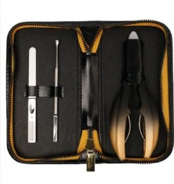 Skeraxo® Professionele Pedicureset Nageltang Kalknagel - Met Nagelvijl & Vuil Verwijderaar - Nagelschaar Voor Harde Teennagels – Nagelknipper Ingegroeide Teennagel - Inclusief Teennagel Correctors -Cosmeticawinkel 1137x1200 2