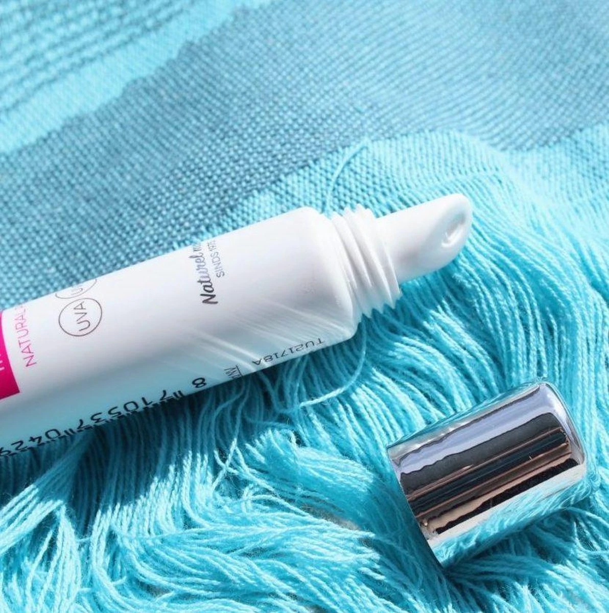 Biodermal Sun Lipbalm SPF25 - Tube 12 Ml - Natural Pink - Lippenbalsem 3 Biodermal Sun Lipbalm SPF25 - Tube 12 Ml - Natural Pink - Lippenbalsem - Afbeelding 3