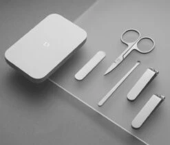 Xiaomi Professionele Nagel Set - Roestvrij Versterkt Staal - 5-delig - Compacte Opbergdoos - Handverzorging - Voetverzorging - Nagelknippers - Nagelschaar - Nagelvijl - Oorsmeer Verwijderaar - Travel Kit -Cosmeticawinkel 1200x1025 2