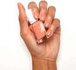 Essie Gel Couture - 210 On The List - Oranje - Glanzende Nagellak Met Gel Effect - 13,5 Ml -Cosmeticawinkel 1200x1102 2