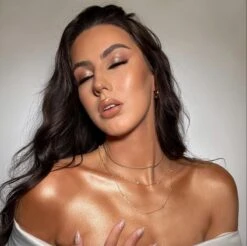 Sosu By SJ - Bronze Bar Illuminating Bronzer Stick - Sun Kissed Glow -Cosmeticawinkel 1200x1195 11