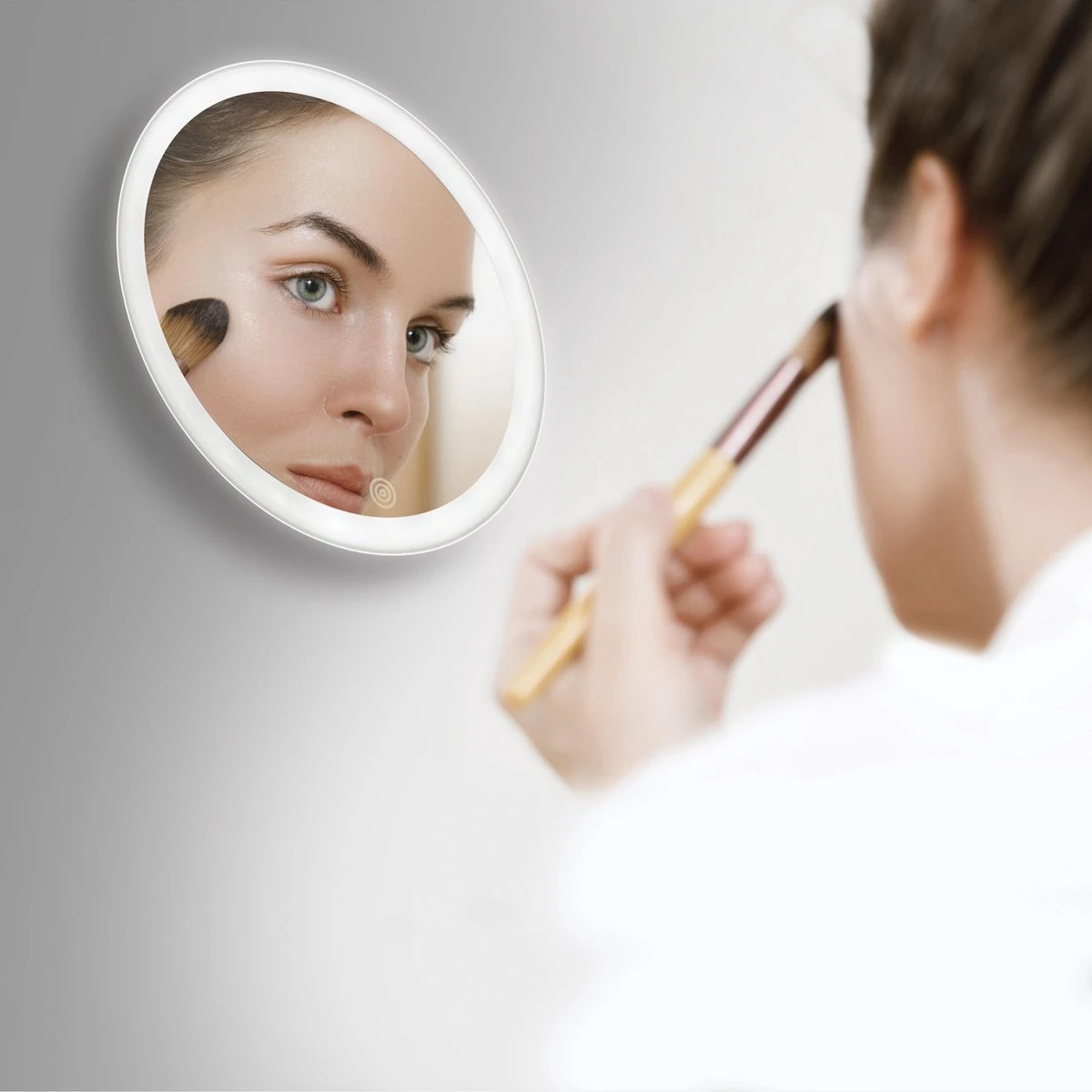 HoMedics MIRSR821 Make Up Spiegel Met Verlichting - Oplaadbaar - Zuignap 4 HoMedics MIRSR821 Make Up Spiegel Met Verlichting - Oplaadbaar - Zuignap - Afbeelding 4