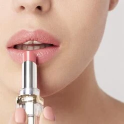 L'Oréal Paris Color Riche Shine Lipstick Lippenstift - 111 Pink Wonderland 17 L'Oréal Paris Color Riche Shine Lipstick Lippenstift - 111 Pink Wonderland -Cosmeticawinkel 1200x1200 434