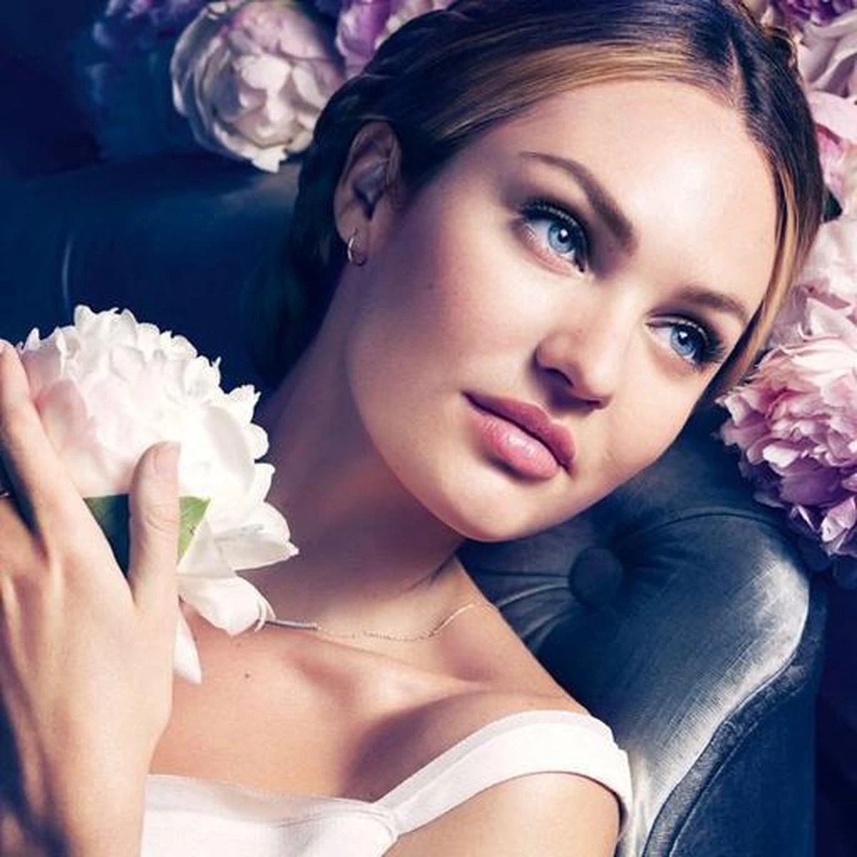 Max Factor Master Touch Concealer - 303 Ivory 3 Max Factor Master Touch Concealer - 303 Ivory - Afbeelding 3