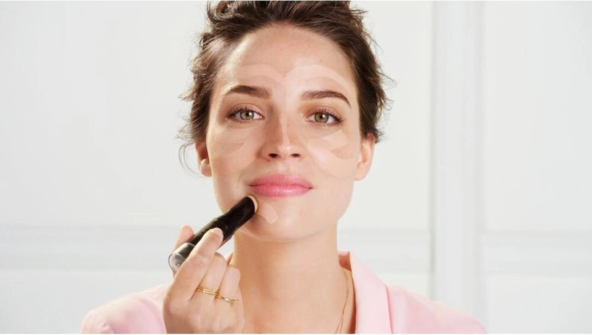 Bourjois Foundcealer Foundation - 200 Vanille Rosé 5 Bourjois Foundcealer Foundation - 200 Vanille Rosé - Afbeelding 5