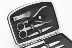 Basis 9-delige Manicureset - Reisset - Nagelverzorging Set -Cosmeticawinkel 1200x796 1