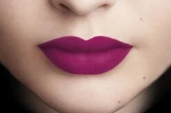 L'Oréal Paris Rouge Signature Lippenstift - 104 I Rebel - Paars - Matte Vloeibare Lipstick 14 L'Oréal Paris Rouge Signature Lippenstift - 104 I Rebel - Paars - Matte Vloeibare Lipstick -Cosmeticawinkel 1200x799 1