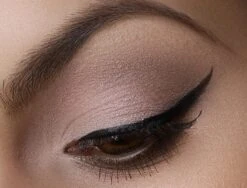 INGLOT AMC Eyeliner Gel - 77 | Eyeliner Zwart Waterproof | Zwarte Eyeliner Gel -Cosmeticawinkel 1200x914