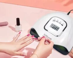 Merkloos Daniqqi - 80 Watt UV LED Lamp Nagels - 45 Leds Nagellamp - Wit 14 Merkloos Daniqqi - 80 Watt UV LED Lamp Nagels - 45 Leds Nagellamp - Wit -Cosmeticawinkel 1200x960 4