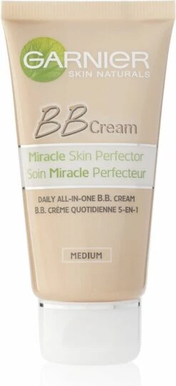 Garnier SkinActive BB Cream Classic Medium 5-in-1 Verzorging - 50 Ml -Cosmeticawinkel 548x1200 1