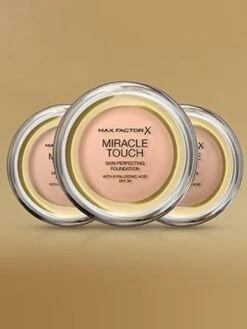 Max Factor Miracle Touch Compact Foundation - 070 Natural -Cosmeticawinkel 900x1200 5
