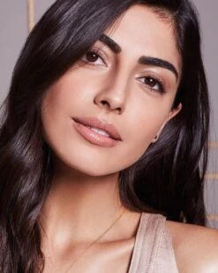 Max Factor Miracle Touch Foundation - 60 Sand -Cosmeticawinkel 959x1200 2