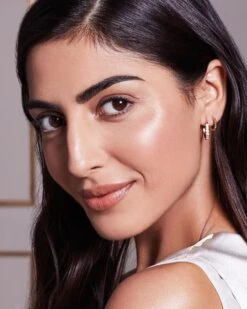 Max Factor Radiant Lift FD - 80 Deep Bronze -Cosmeticawinkel 960x1200 4