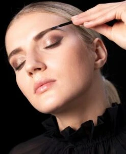 SYOSS Wenkbrauwverf 1-1 Zwart - 1 Stuk -Cosmeticawinkel 986x1200 3